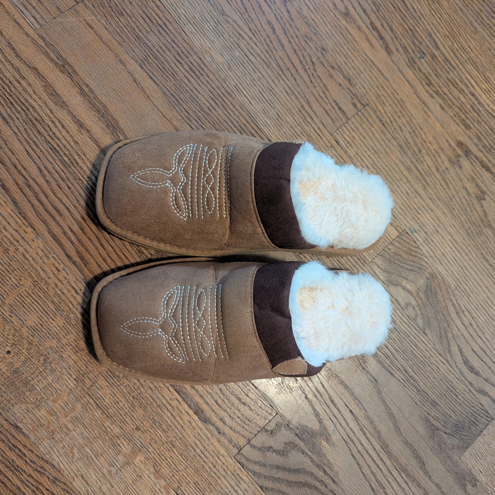 Brown Suede Slippers with White Fur Lining